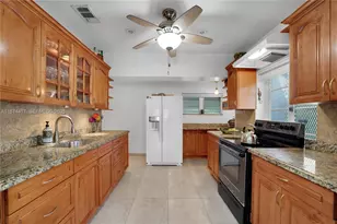 1260 NE 135th St, North Miami, FL 33161 - Photo 18