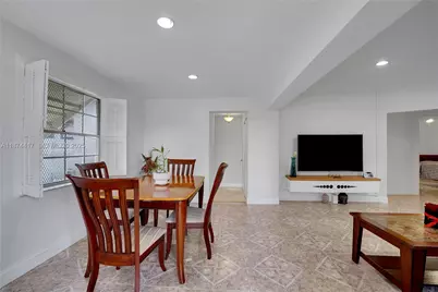 1260 NE 135th St, North Miami, FL 33161 - Photo 6