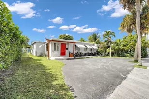 1260 NE 135th St, North Miami, FL 33161 - Photo 4