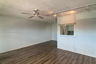 [Address not provided], West Palm Beach, FL 33417 - Photo 6