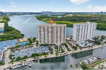 300 Bayview Dr #1009, Sunny Isles Beach, FL 33160 - Photo 6