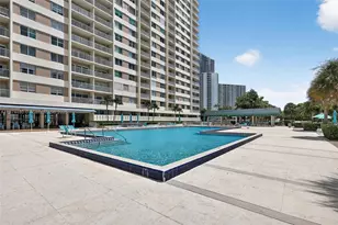 300 Bayview Dr, Sunny Isles Beach, FL 33160 - Photo 34