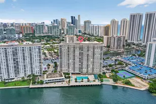 300 Bayview Dr, Sunny Isles Beach, FL 33160 - Photo 10
