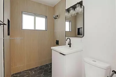 990 NE 159th St, North Miami Beach, FL 33162 - Photo 6