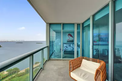 601 NE 36th St #2703, Miami, FL 33137 - Photo 2