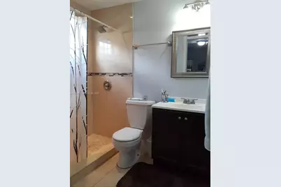 9360 SW 37th St, Miami, FL 33165 - Photo 8