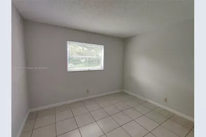 5156 NE 6th Ave #213, Oakland Park, FL 33334 - Photo 6