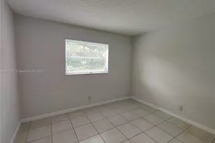 5156 NE 6th Ave, Oakland Park, FL 33334 - Photo 6