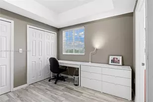 5271 SW 8th St, Miami, FL 33134 - Photo 14