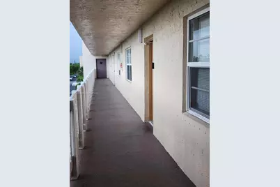 425 SE 11th Ter #403, Dania Beach, FL 33004 - Photo 2