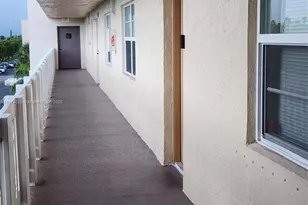 425 SE 11th Terrace, Dania Beach, FL 33004 - Photo 2