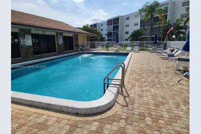 425 SE 11th Ter #403, Dania Beach, FL 33004 - Photo 32