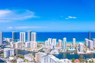 1000 Parkview Dr, Hallandale Beach, FL 33009 - Photo 22