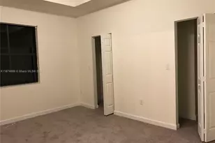 10390 W 33rd Ln, Hialeah, FL 33018 - Photo 12