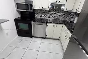 16950 W Dixie Hwy A-524 Hwy, North Miami Beach, FL 33160 - Photo 1