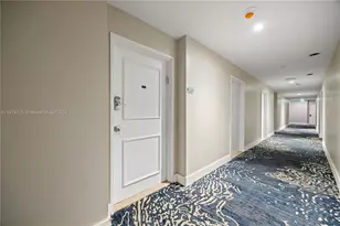 5601 Collins Ave, Miami Beach, FL 33140 - Photo 32