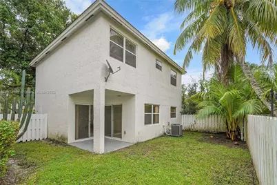 815 NW 98th Ave, Plantation, FL 33324 - Photo 36