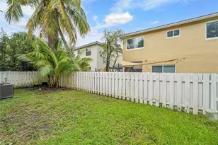 815 NW 98th Ave, Plantation, FL 33324 - Photo 38