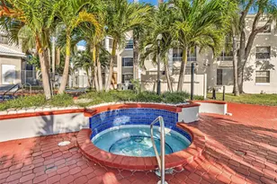 2890 N Oakland Forest Dr, Oakland Park, FL 33309 - Photo 36