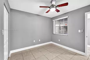 2890 N Oakland Forest Dr, Oakland Park, FL 33309 - Photo 10