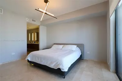 68 SE 6th St #3607, Miami, FL 33131 - Photo 10