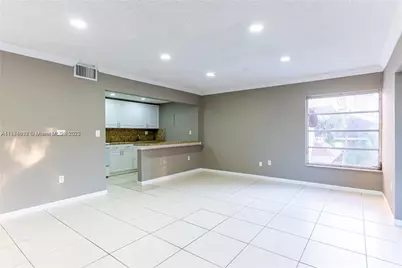 17600 NW 68th Ave #B2005, Hialeah, FL 33015 - Photo 4