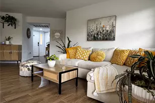 2273 SE 27th Dr, Homestead, FL 33035 - Photo 8