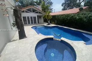 2195 Secoffee St, Miami, FL 33133 - Photo 2