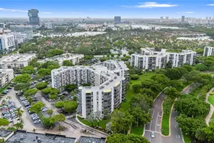 20400 W Country Club Dr, Aventura, FL 33180 - Photo 26