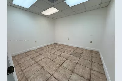 801 Monterey St #100-101, Coral Gables, FL 33134 - Photo 12