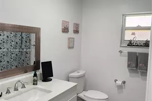 9829 SW 221st St, Cutler Bay, FL 33190 - Photo 14