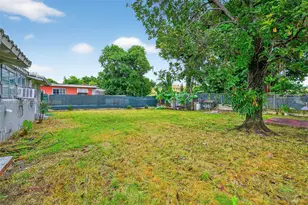 2850 NW 4th St, Miami, FL 33125 - Photo 4