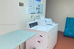 300 S Hollybrook Dr, Pembroke Pines, FL 33025 - Photo 14