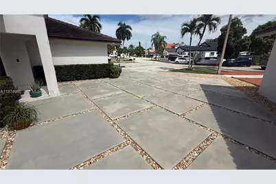 840 NW 134th Ave, Miami, FL 33182 - Photo 4