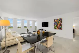 5401 Collins Ave, Miami Beach, FL 33140 - Photo 10
