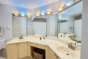 8952 NW 38th Dr, Coral Springs, FL 33065 - Photo 24