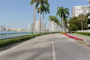 2851 NE 183rd St, Aventura, FL 33160 - Photo 30