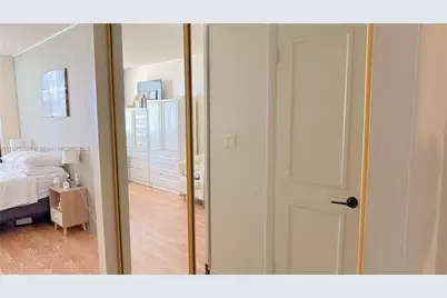 2851 NE 183rd St #1110E, Aventura, FL 33160 - Photo 16