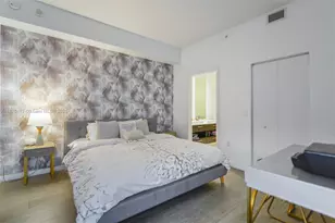 45 SW 9th St, Miami, FL 33130 - Photo 16