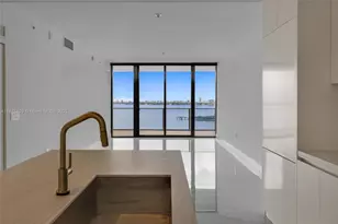 700 NE 24th St, Miami, FL 33137 - Photo 14