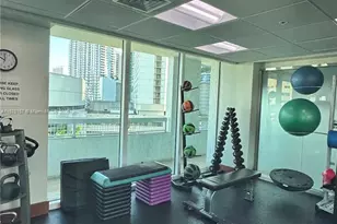 41 SE 5th St, Miami, FL 33131 - Photo 48