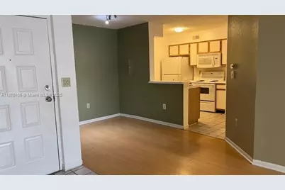 2820 N Oakland Forest Dr #106, Oakland Park, FL 33309 - Photo 4