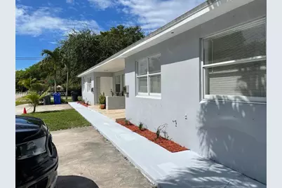 800 N 58th Ave #2, Hollywood, FL 33021 - Photo 1