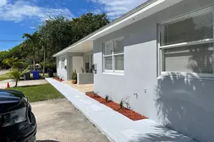 800 N 58th Ave, Hollywood, FL 33021 - Photo 1