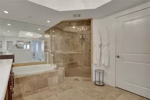 6000 Island Blvd, Aventura, FL 33160 - Photo 38
