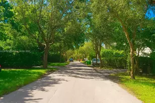 401 Warren Ln, Key Biscayne, FL 33149 - Photo 40