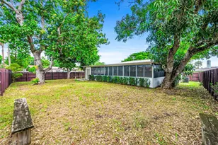 17130 NE 7th Ave, North Miami Beach, FL 33162 - Photo 32