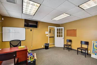 552 S Dixie Hwy E, Pompano Beach, FL 33060 - Photo 28