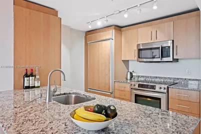 10275 Collins Ave #526, Bal Harbour, FL 33154 - Photo 8
