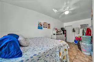 1317 W 61st Pl, Hialeah, FL 33012 - Photo 10